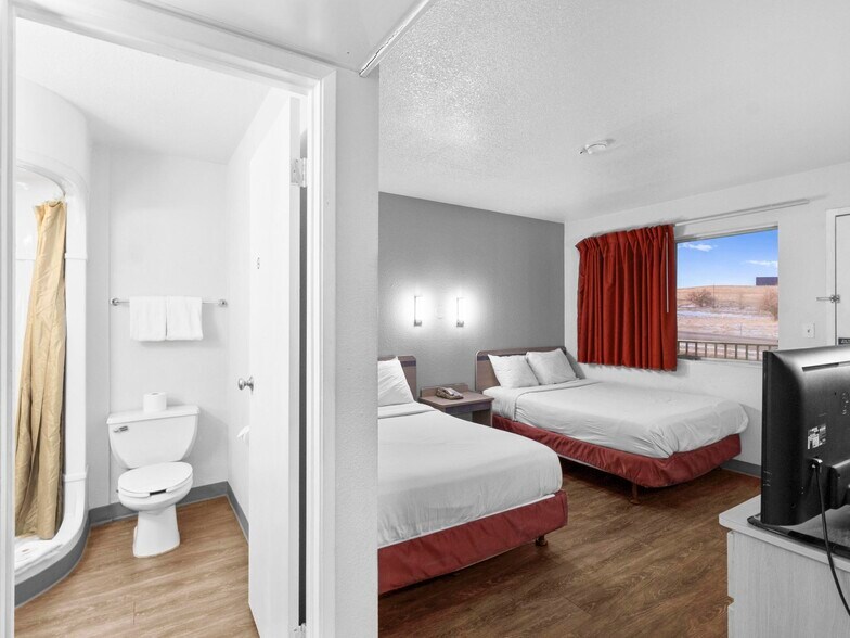 More Photos Of 1150 Wilkins Cir, Casper Hotel For Sale