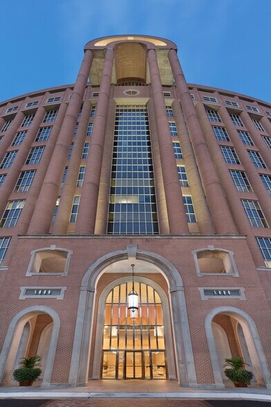 More Photos Of 8000 Towers Crescent Dr, Vienna Coworking Space