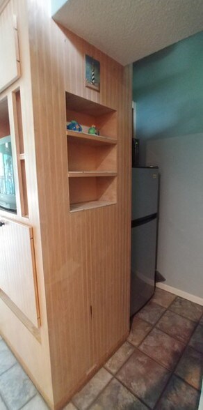 More Photos Of 713 2nd St, League City Office Residential For Lease