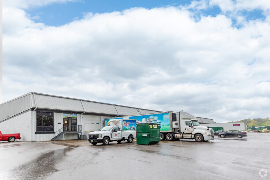 More Photos Of 1418 Antioch Pike, Nashville Distribution For Lease