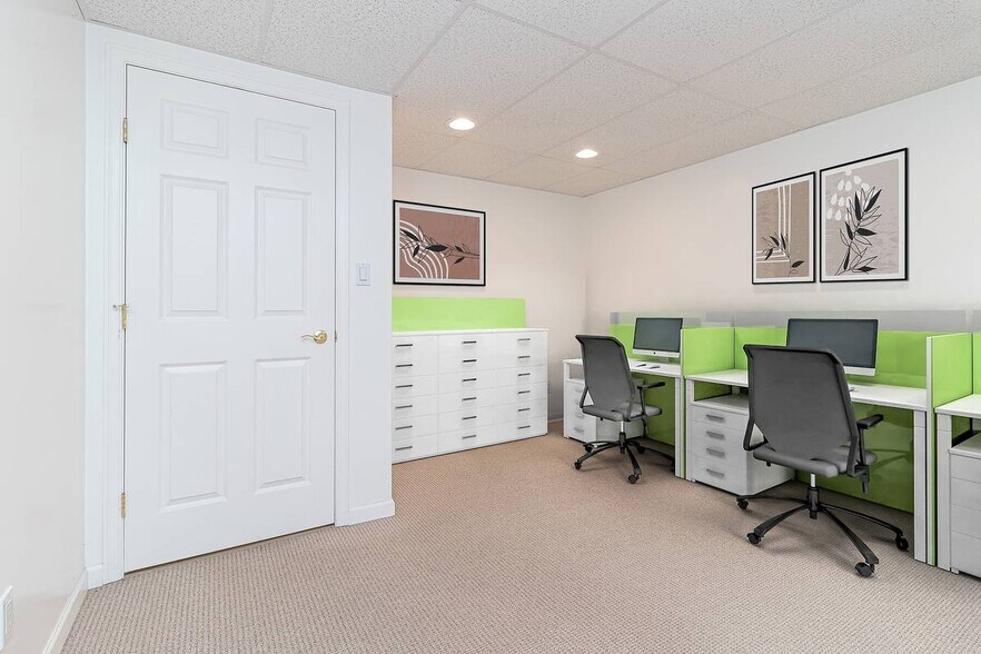 More Photos Of 832 Fisgard St, Victoria Office For Sale