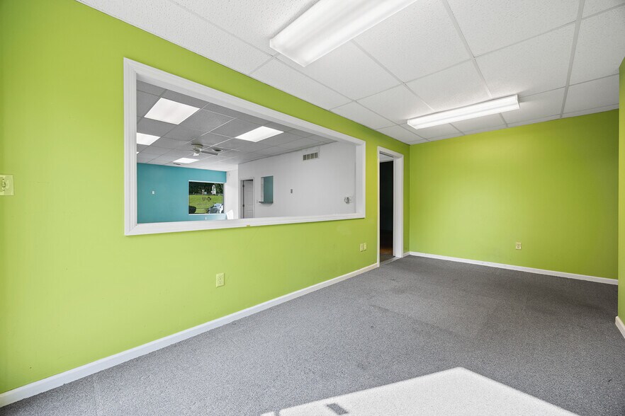 More Photos Of 673 Morganza Rd, Canonsburg Storefront Retail Office For Lease