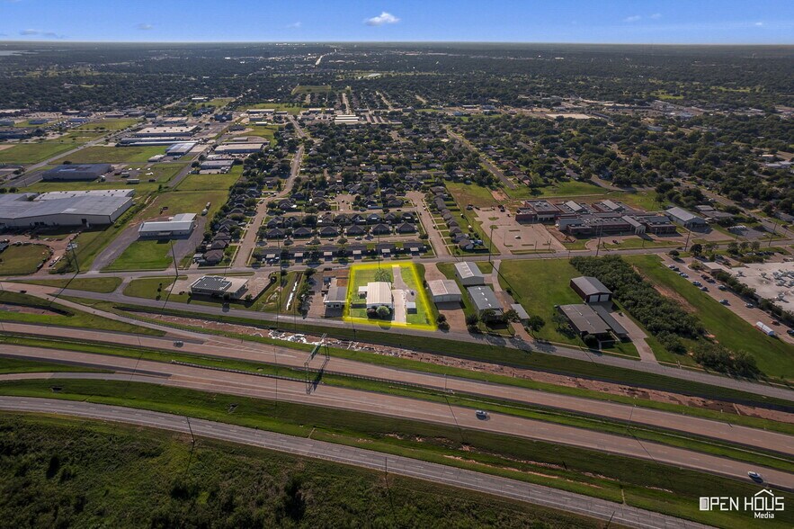 More Photos Of 4200 Henry S Grace Fwy, Wichita Falls Office For Lease