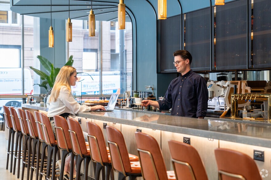 More Photos Of 311 W Monroe St, Chicago Coworking Space