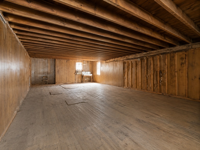 More Photos Of 212 N Liberty St, Jackson Storefront Retail Office For Sale