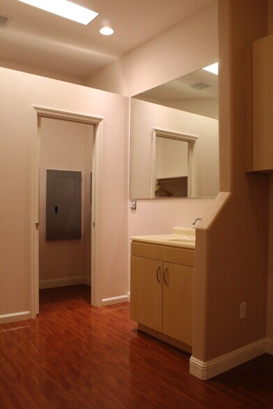 More Photos Of 2234 El Camino Real, Santa Clara Freestanding For Lease