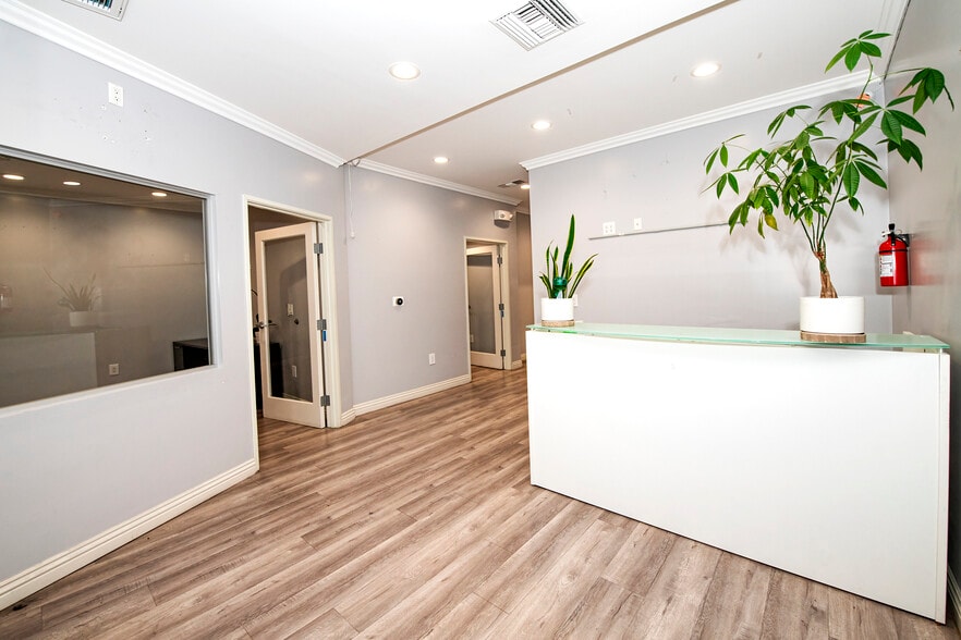 More Photos Of 17100 Norwalk Blvd, Cerritos Office For Sale