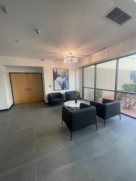 More Photos Of 19601 N Black Canyon Hwy, Phoenix Loft Creative Space For Lease