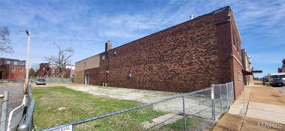 More Photos Of 4545 Olive St, Saint Louis Industrial For Sale