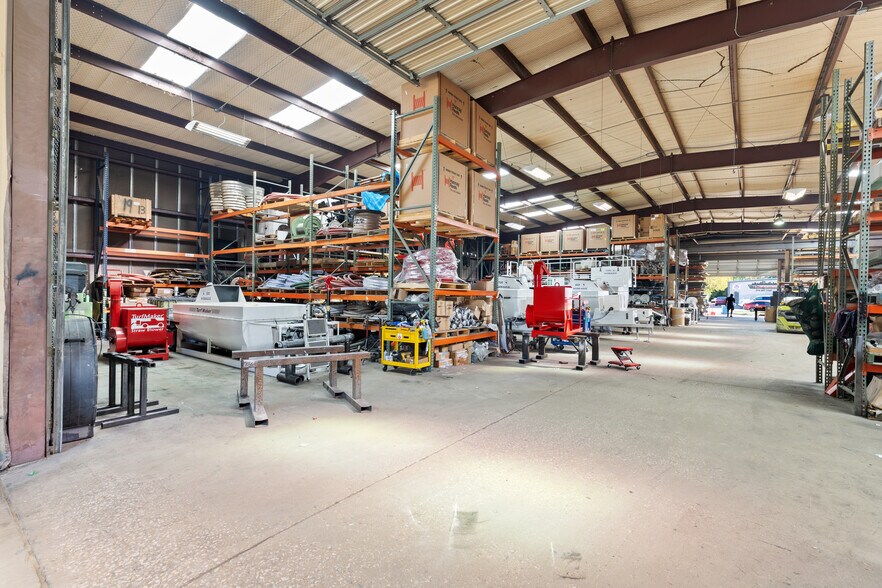 More Photos Of 4931 Grisham Dr, Rowlett Warehouse For Sale