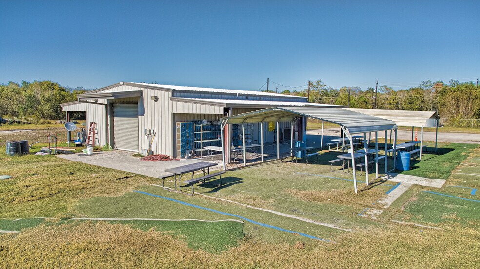 More Photos Of 14100 Beamer Rd, Friendswood Land For Sale