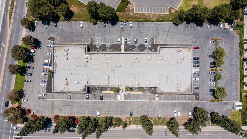 More Photos Of 3350 E Birch St, Brea Office For Lease