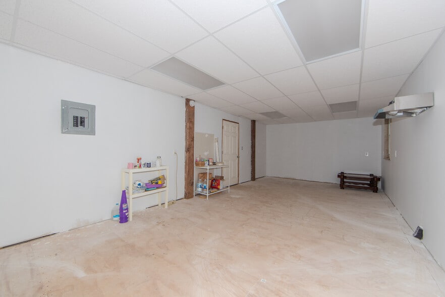 More Photos Of 913 Old Buckingham Rd, Cumberland Lodge Meeting Hall For Sale