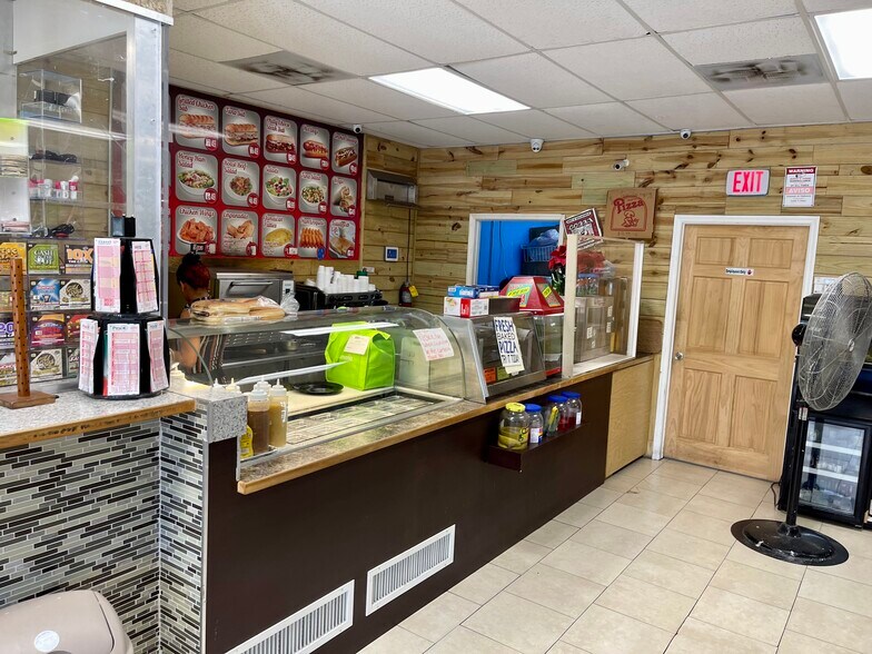 More Photos Of 5725 Pembroke Rd, Hollywood Convenience Store For Sale