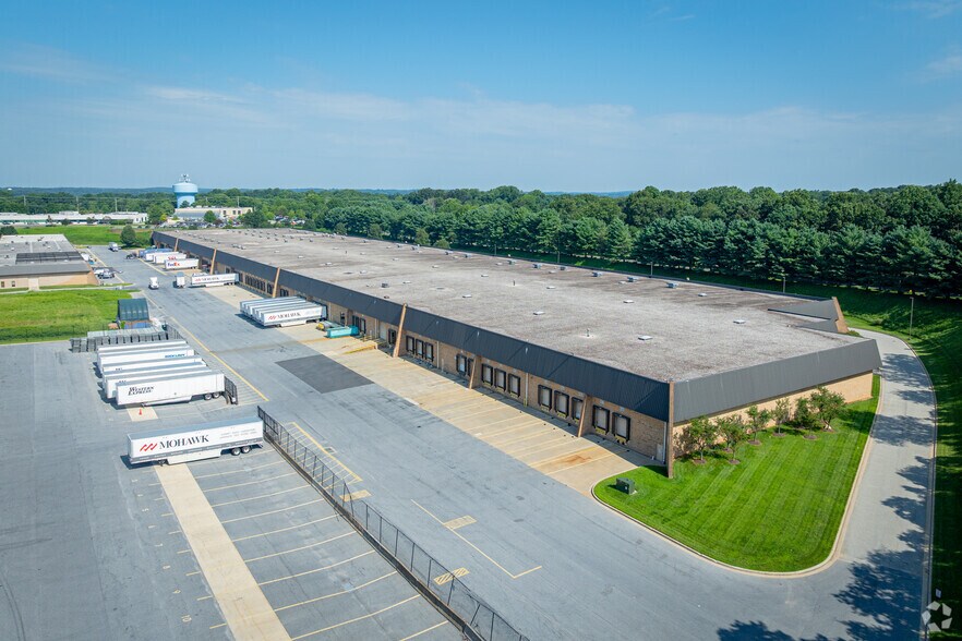 More Photos Of 1470 Progress Way, Eldersburg Warehouse For Lease