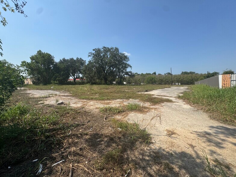 More Photos Of Gulf Freeway & Monroe Rd, Houston Land For Sale