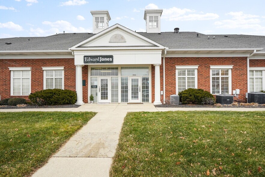 More Photos Of 9743-9757 Fairway Dr, Powell Office For Sale