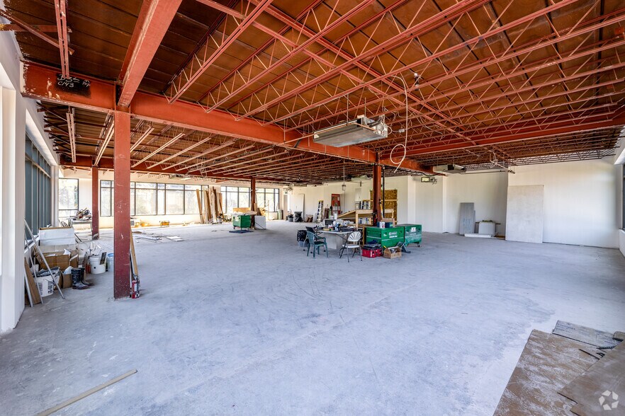 More Photos Of 170 Evans Av, Toronto Office For Lease