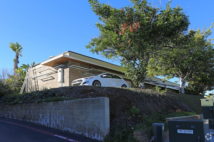More Photos Of 8045 Raytheon Rd, San Diego Contractor Storage Yard For Lease