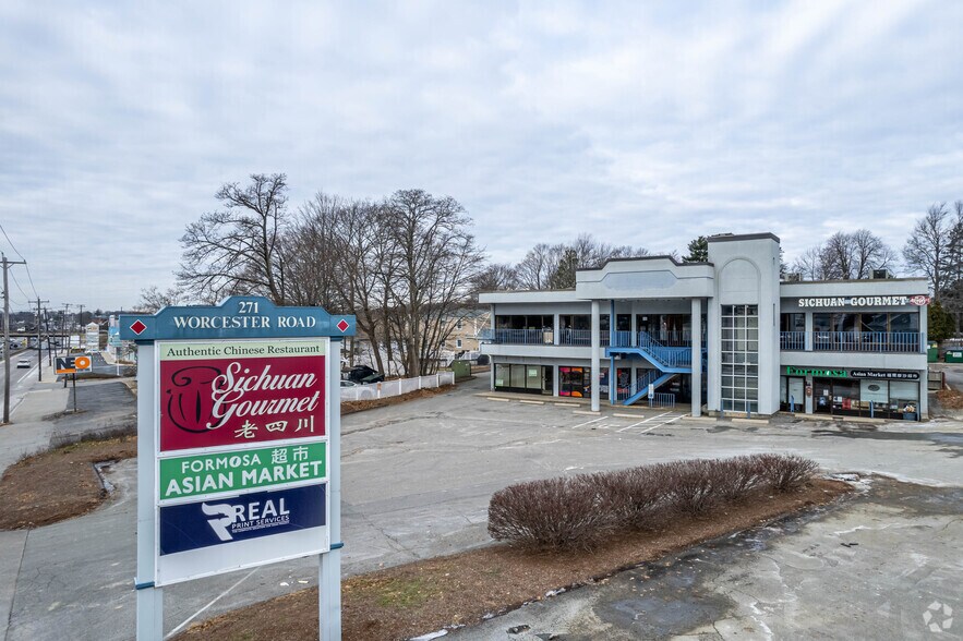 More Photos Of 271 Worcester Rd, Framingham Storefront For Lease