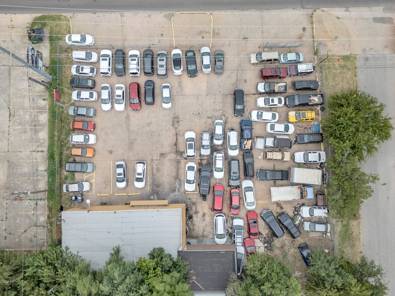 More Photos Of 30 S May Ave, Oklahoma City Auto Dealership For Sale