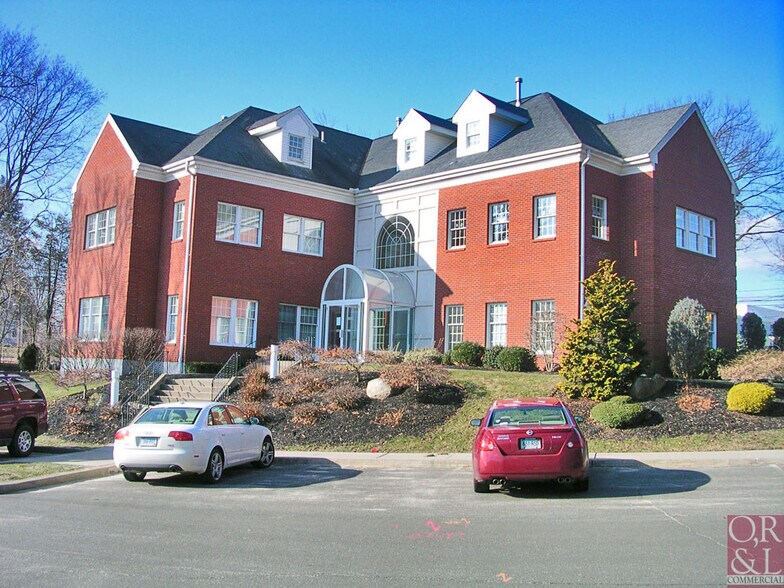 More Photos Of 288 Highland Ave, Cheshire Medical For Lease