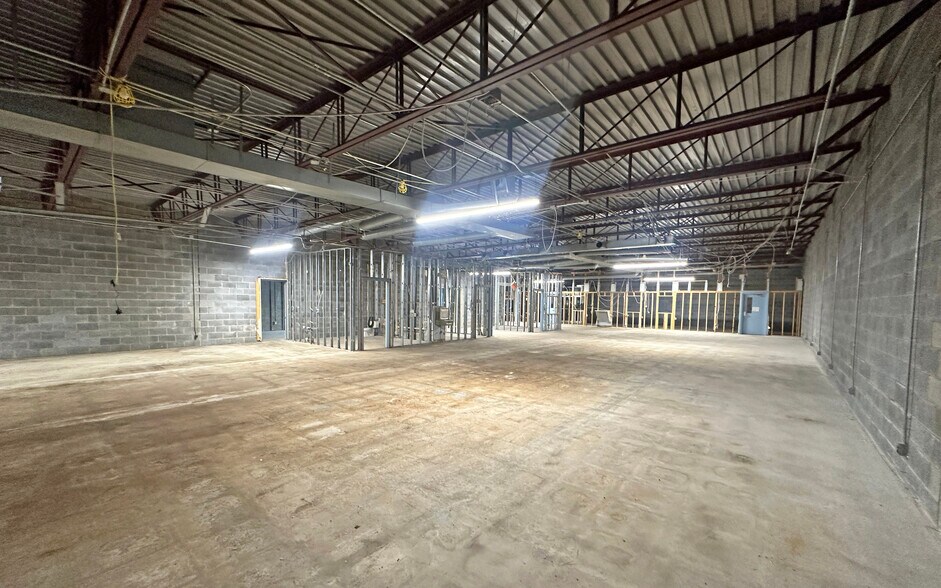 More Photos Of 4729-4737 Conner St, Detroit Freestanding For Lease