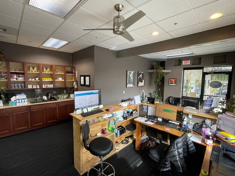 More Photos Of 1585 S Plaza Way, Flagstaff Light Distribution For Lease