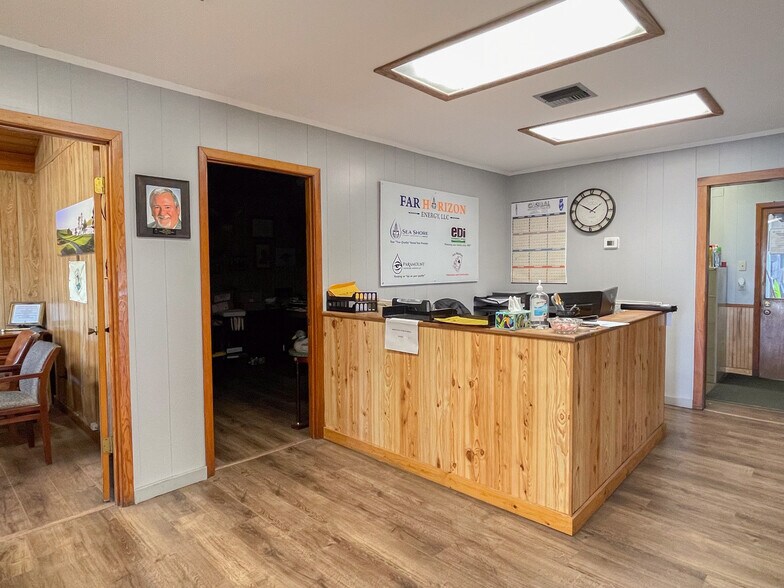 More Photos Of 204-206 Easy St, Lafayette Refrigeration Cold Storage For Sale