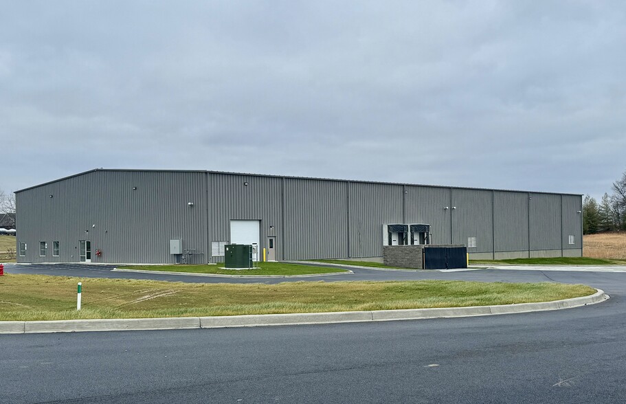 Primary Photo Of 1781 Kitty Hawk dr, Elizabethtown Warehouse For Lease