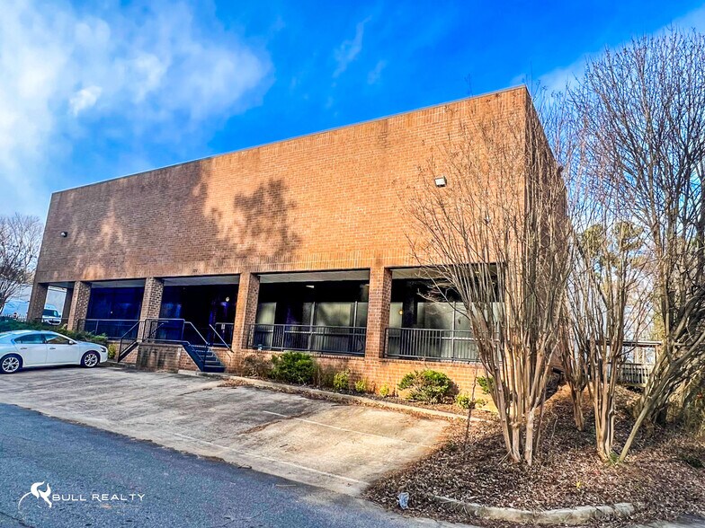 More Photos Of 131 Bells Ferry Ln, Marietta Warehouse For Lease