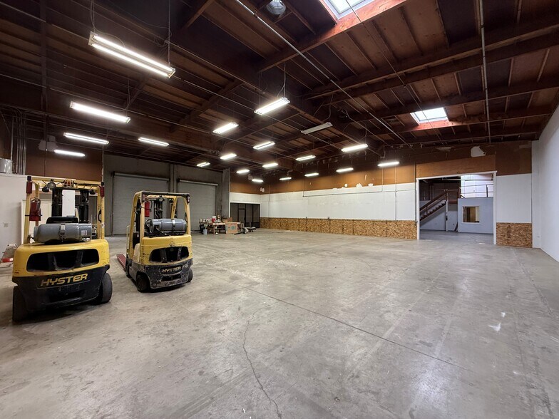 More Photos Of 1889 Walters Ct, Fairfield Warehouse For Lease