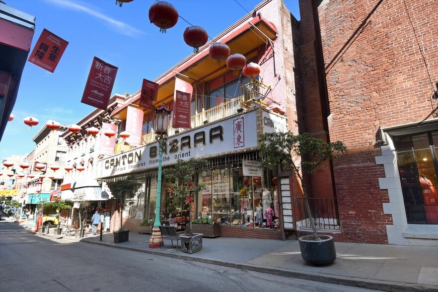 More Photos Of 626 Grant Ave, San Francisco Office For Lease