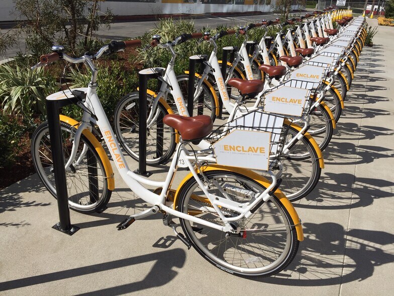 More Photos Of 970 W 190th St, Torrance Unknown For Lease