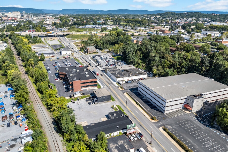More Photos Of 1180 S Cameron St, Harrisburg Light Manufacturing For Sale