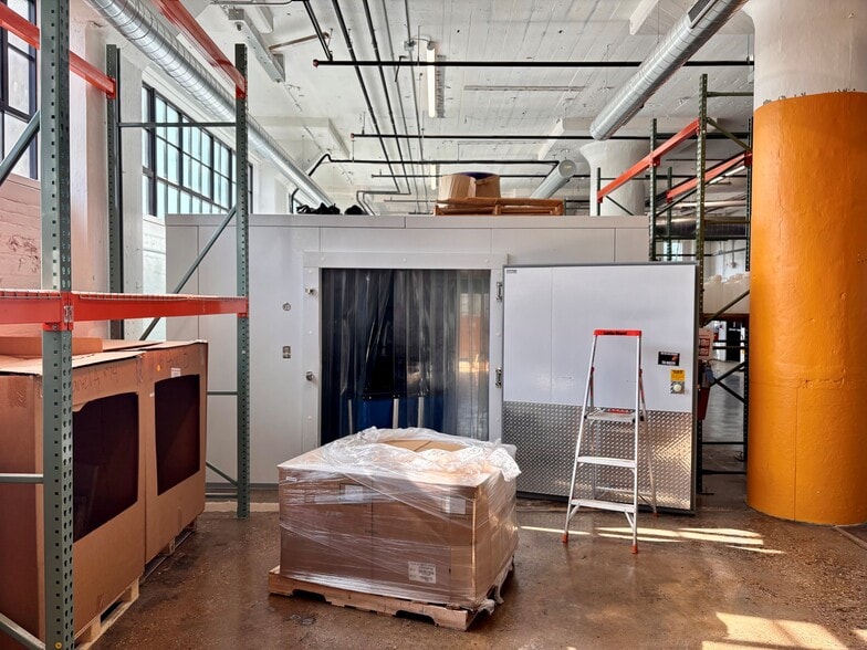 More Photos Of 2275 Bridge St, Philadelphia Unknown For Lease