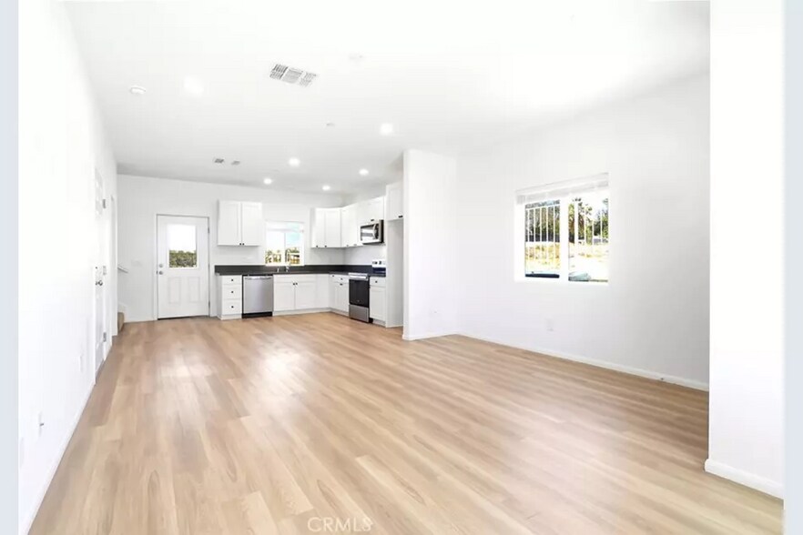 More Photos Of 11075 Mesquite Ave, Desert Hot Springs Apartments For Sale