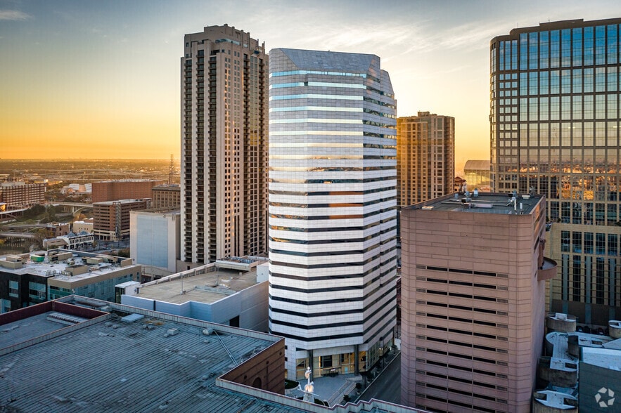 More Photos Of 440 Louisiana St, Houston Office For Lease