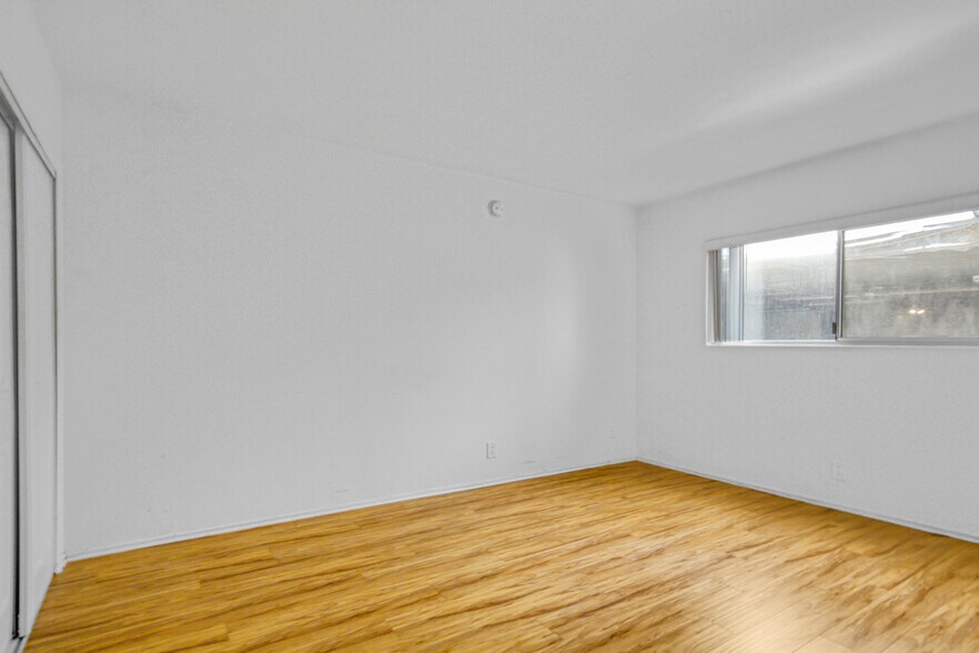 More Photos Of 1253 Federal Ave, Los Angeles Apartments For Sale