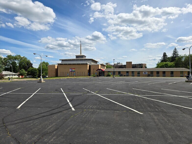 Primary Photo Of 7625 Chicago Ave, Minneapolis Specialty For Sale
