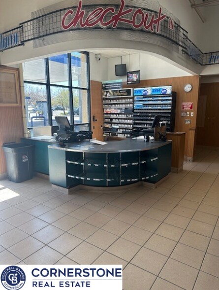 More Photos Of 1010 Cy Ave, Casper Specialty For Lease