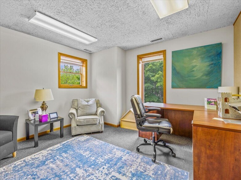 More Photos Of 200 W Town St, Norwich Office For Sale