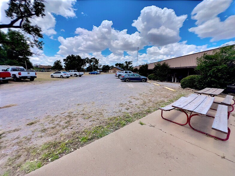 More Photos Of 14683 OK-44A, Lone Wolf Amusement Park For Sale