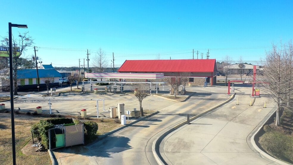 More Photos Of 1810 Opelika Rd, Auburn Carwash For Sale