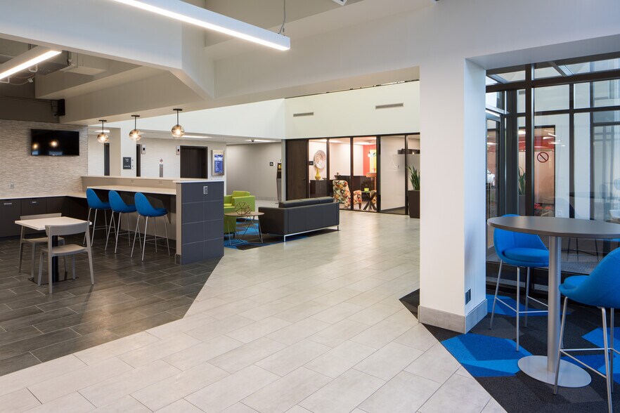 More Photos Of 7801 E Bush Lake Rd, Bloomington Office For Lease