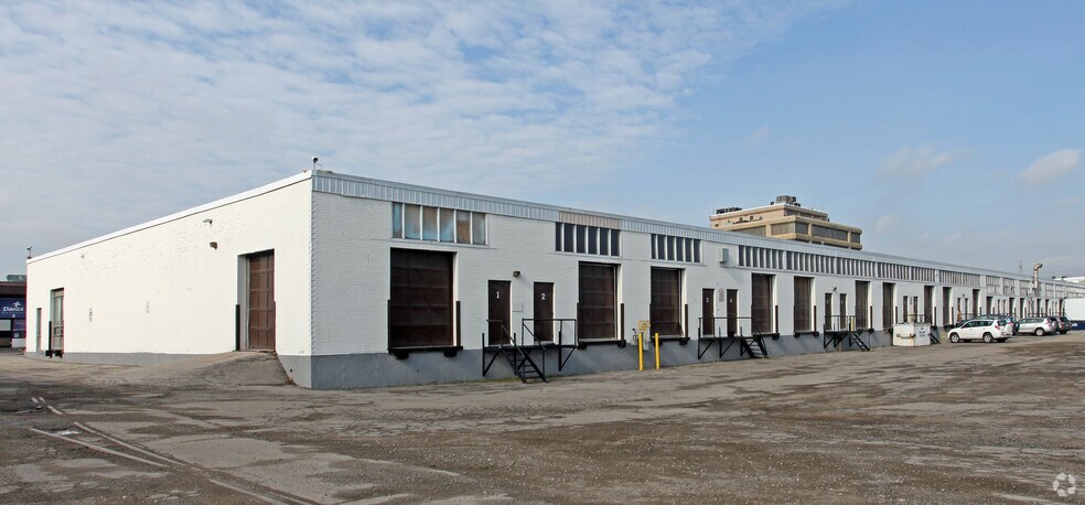 More Photos Of 1181 Finch Ave, Toronto Warehouse For Lease