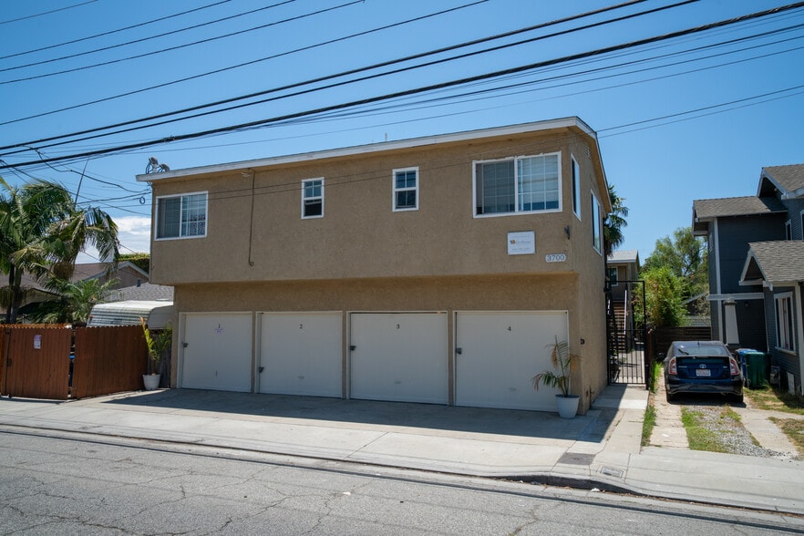 More Photos Of 3700 E 4th St, Long Beach Apartments For Sale