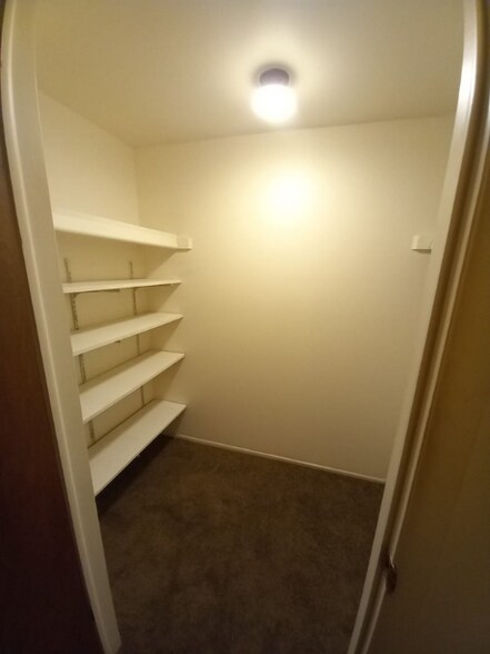 More Photos Of 4535 Cadieux Rd, Detroit Apartments For Sale
