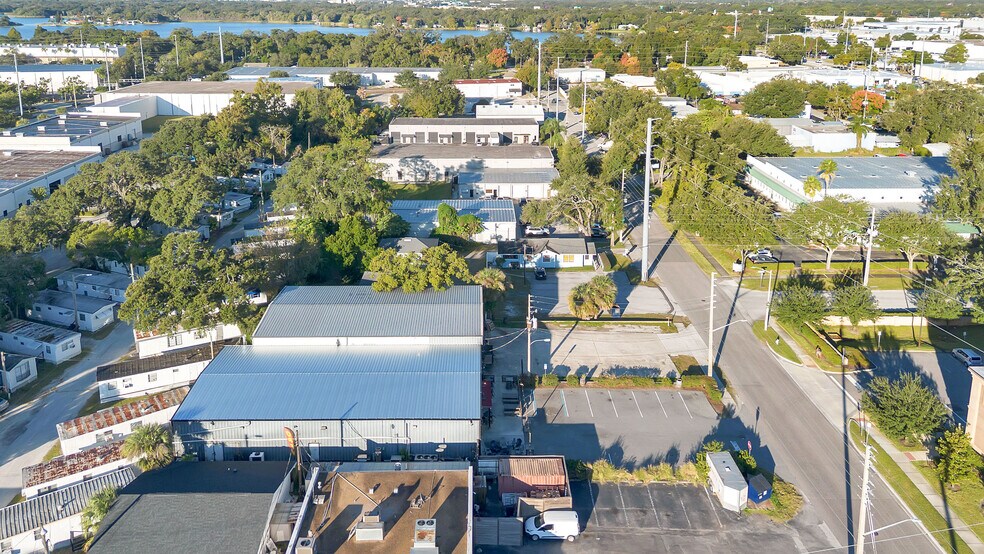 More Photos Of 10-14 W Illiana St, Orlando Warehouse For Sale