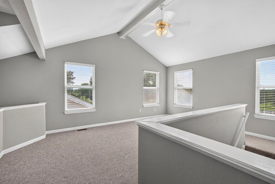 More Photos Of 9 Mingo Ln, Lake Saint Louis General Retail For Lease